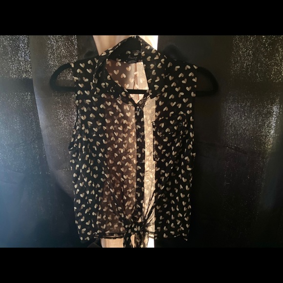 Sheer Sleeveless Shirt with front tie! - Picture 1 of 6
